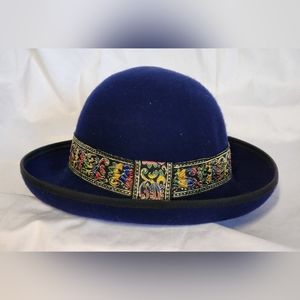 Vtg Betmar Streetsmart 100% Wool Blue Hat. Colorful Ribbon